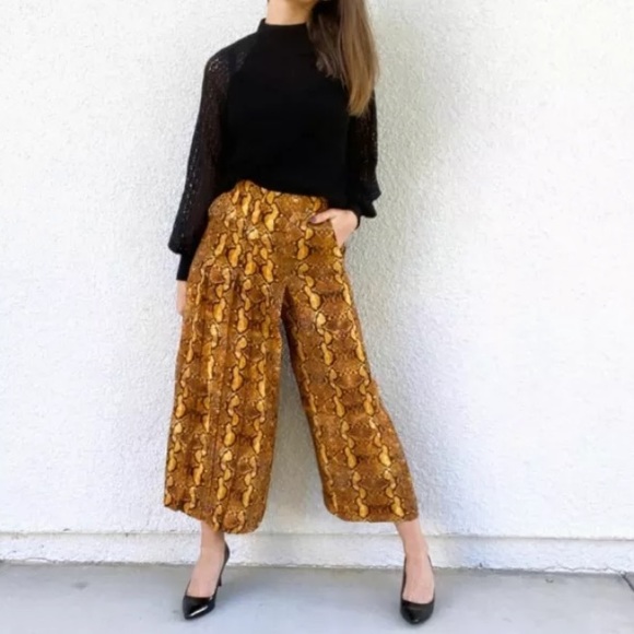 Snake Python Print Wide Leg Crop Pants - Picture 1 of 3